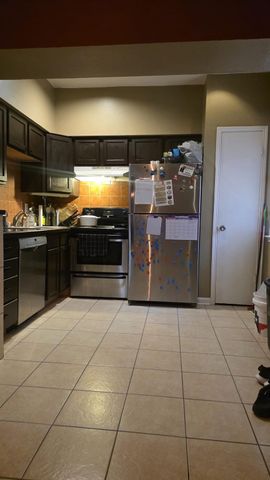 2100 Tanglewilde St 632, Houston, TX 77063