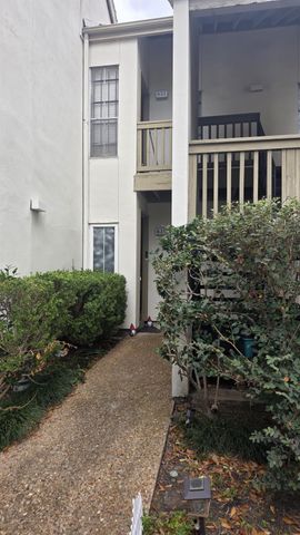 2100 Tanglewilde St 632, Houston, TX 77063