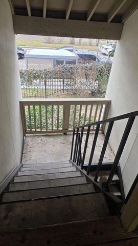 2100 Tanglewilde St 632, Houston, TX 77063