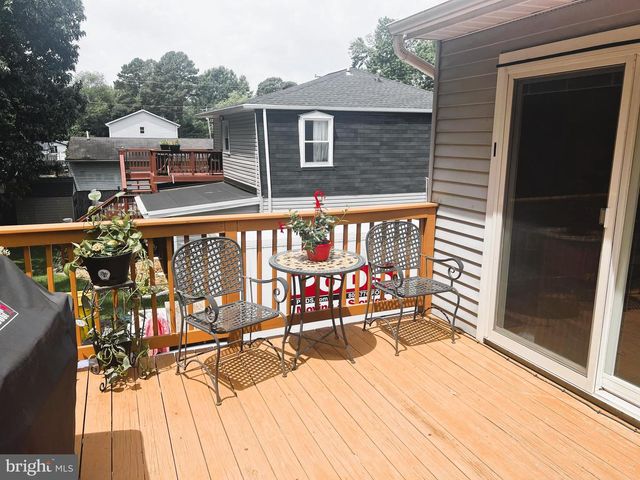 1183 CEDAR AVE, Shady Side, MD 20764