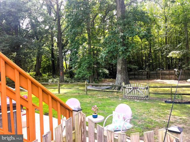 1183 CEDAR AVE, Shady Side, MD 20764