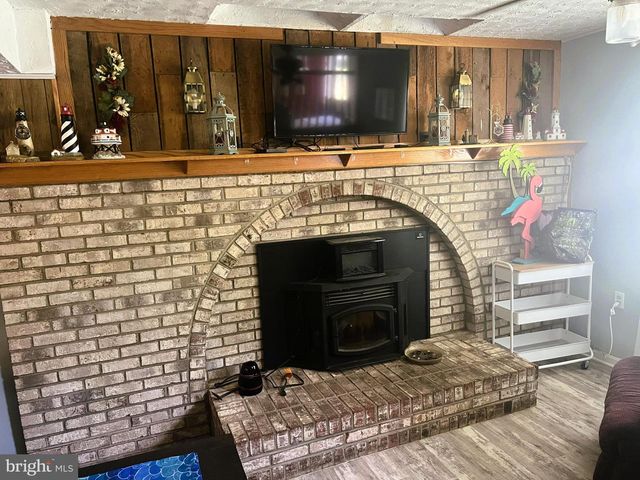 1183 CEDAR AVE, Shady Side, MD 20764
