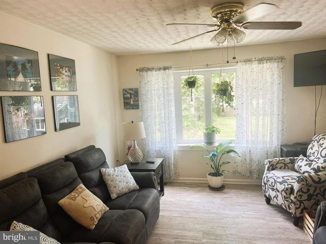 1183 CEDAR AVE, Shady Side, MD 20764