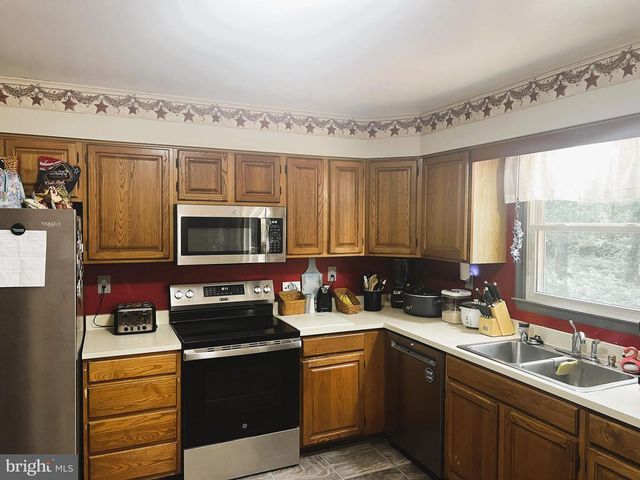1183 CEDAR AVE, Shady Side, MD 20764