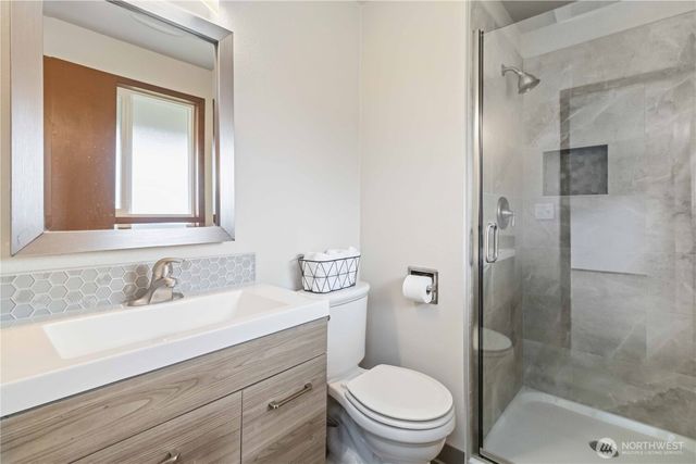 1 Independence Court, Longview, WA 98632