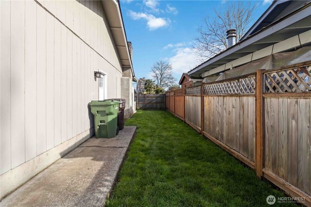 1 Independence Court, Longview, WA 98632