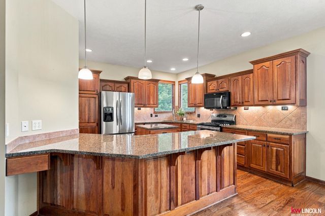 7700 S 25th Street, Lincoln, NE 68512