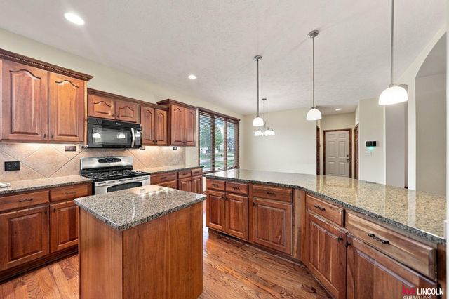 7700 S 25th Street, Lincoln, NE 68512