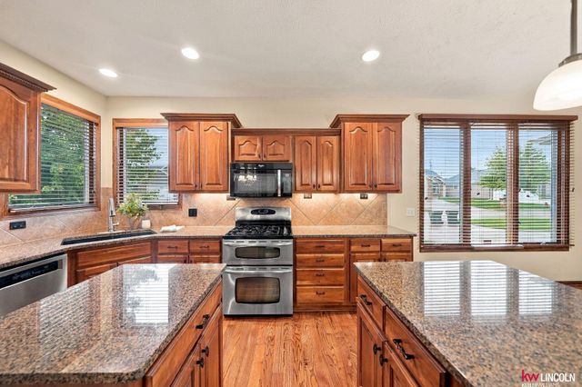 7700 S 25th Street, Lincoln, NE 68512