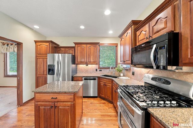 7700 S 25th Street, Lincoln, NE 68512