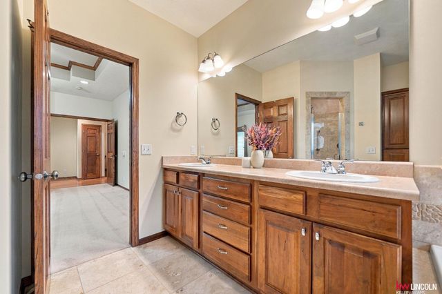 7700 S 25th Street, Lincoln, NE 68512