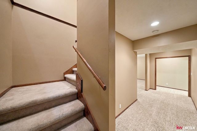 7700 S 25th Street, Lincoln, NE 68512