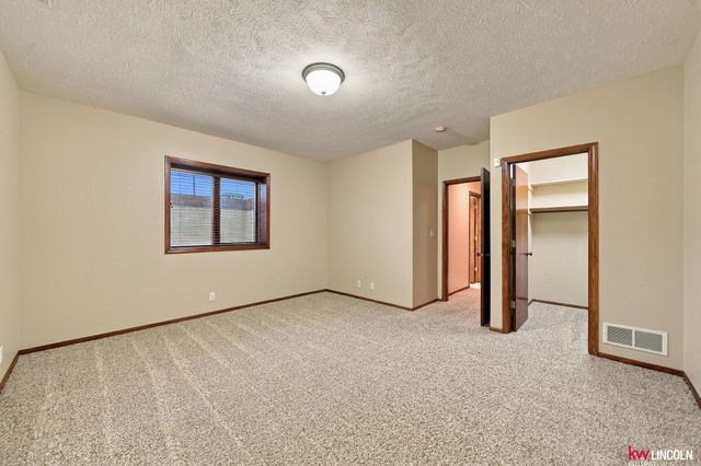 7700 S 25th Street, Lincoln, NE 68512