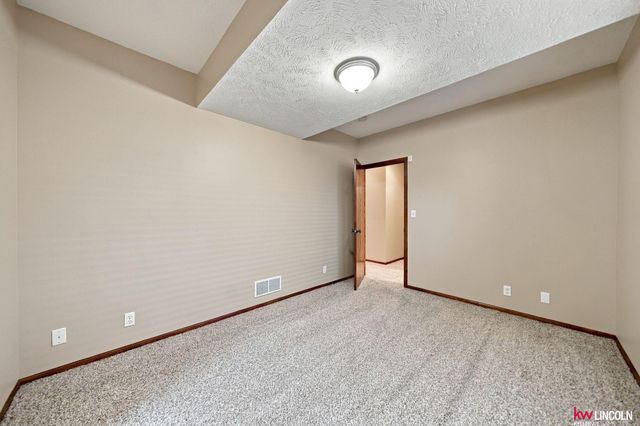 7700 S 25th Street, Lincoln, NE 68512