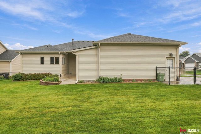 7700 S 25th Street, Lincoln, NE 68512