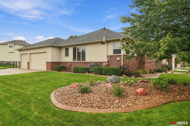7700 S 25th Street, Lincoln, NE 68512