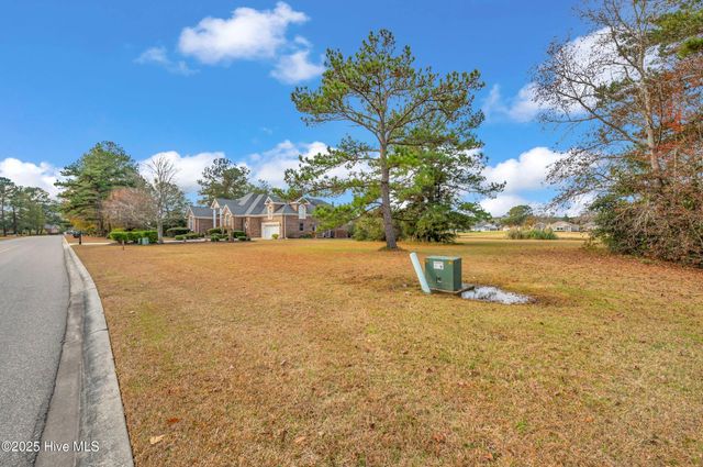 1070 N Middleton Drive NW, Calabash, NC 28467