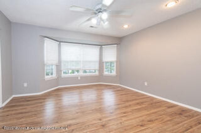 174 Tulip Lane, Freehold, NJ 07728