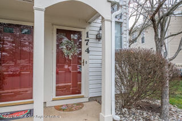 174 Tulip Lane, Freehold, NJ 07728