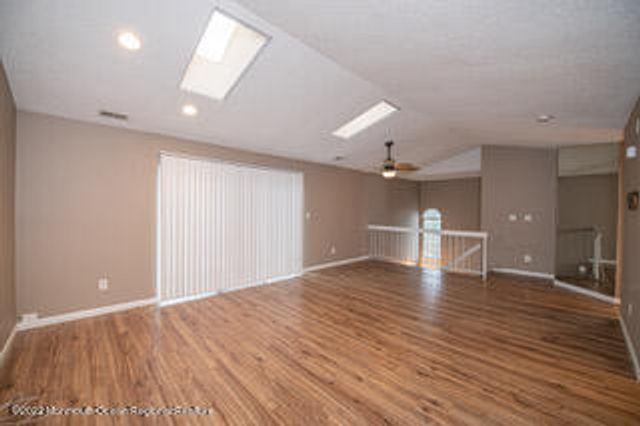 174 Tulip Lane, Freehold, NJ 07728