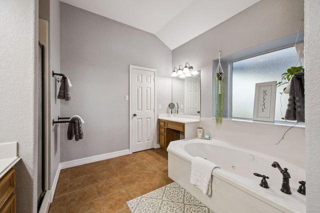 6434 County Road 164, Alvin, TX 77511