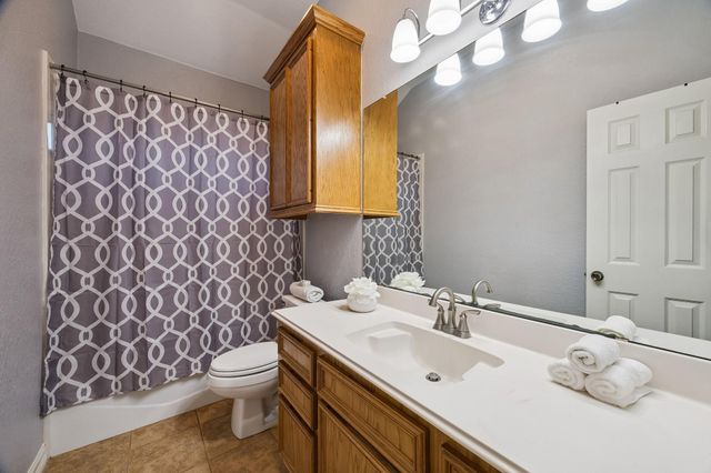 6434 County Road 164, Alvin, TX 77511