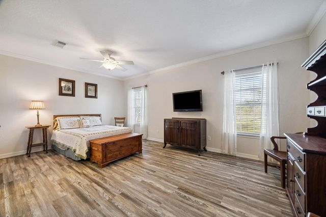 6434 County Road 164, Alvin, TX 77511