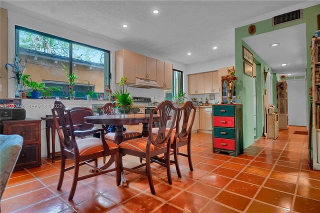 2790 SW 22nd Ave, Miami, FL 33133