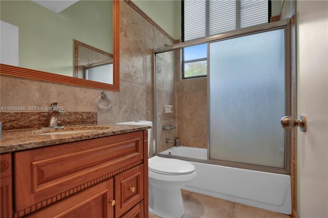 2790 SW 22nd Ave, Miami, FL 33133