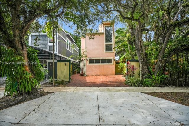 2790 SW 22nd Ave, Miami, FL 33133