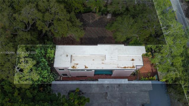 2790 SW 22nd Ave, Miami, FL 33133