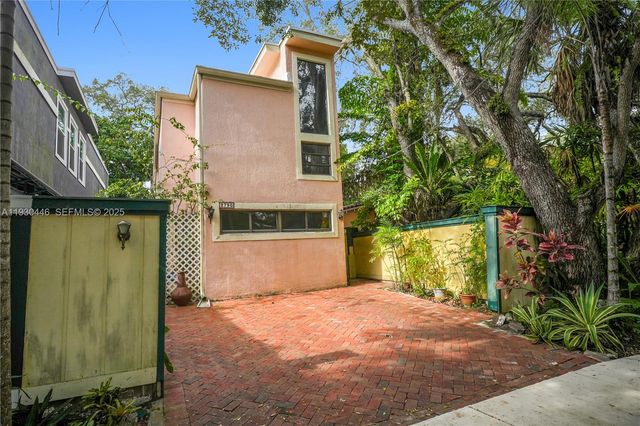 2790 SW 22nd Ave, Miami, FL 33133