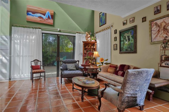 2790 SW 22nd Ave, Miami, FL 33133