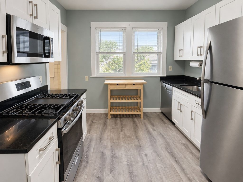 37 Parkdale 37, Somerville, MA 02143