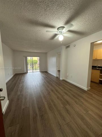 4717 NW 7th St 402-10, Miami, FL 33126