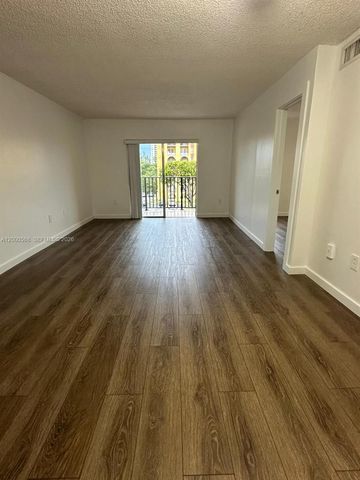 4717 NW 7th St 402-10, Miami, FL 33126