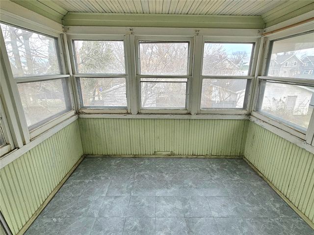 1506 8th Avenue SE, Cedar Rapids, IA 52403