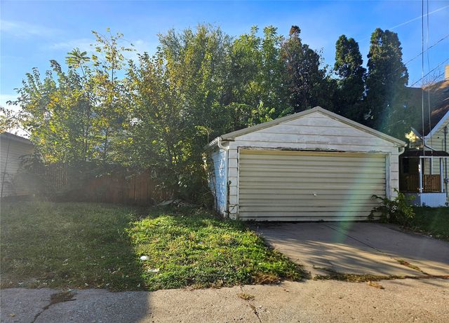 1506 8th Avenue SE, Cedar Rapids, IA 52403