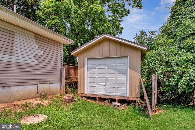 1430 PLATEAU, Saint Leonard, MD 20685