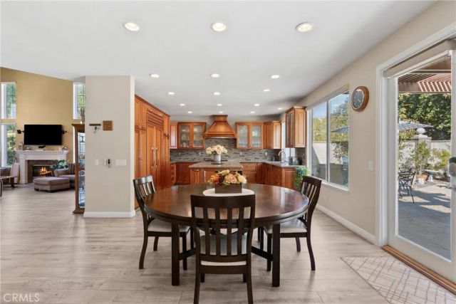 82 Spirngfield, Mission Viejo, CA 92692