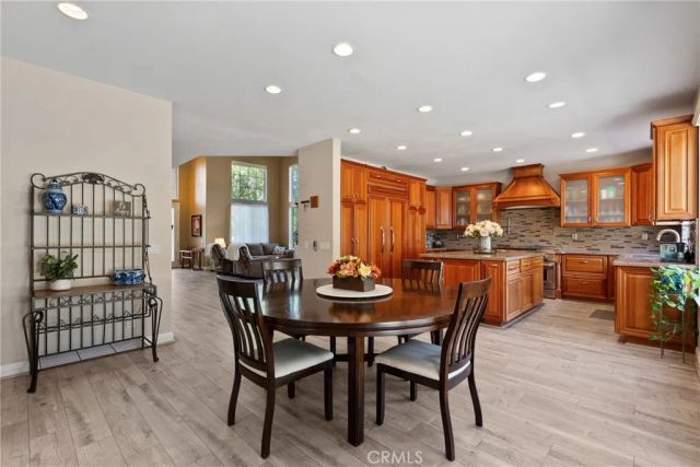 82 Spirngfield, Mission Viejo, CA 92692