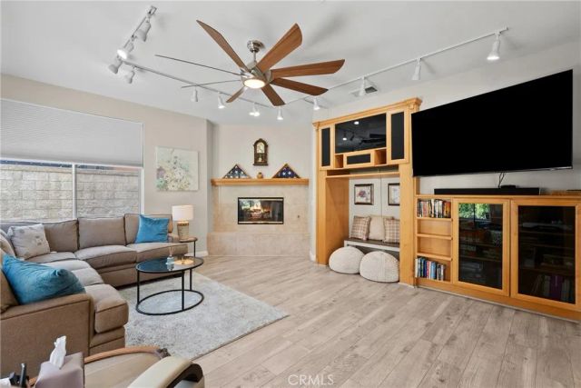 82 Spirngfield, Mission Viejo, CA 92692