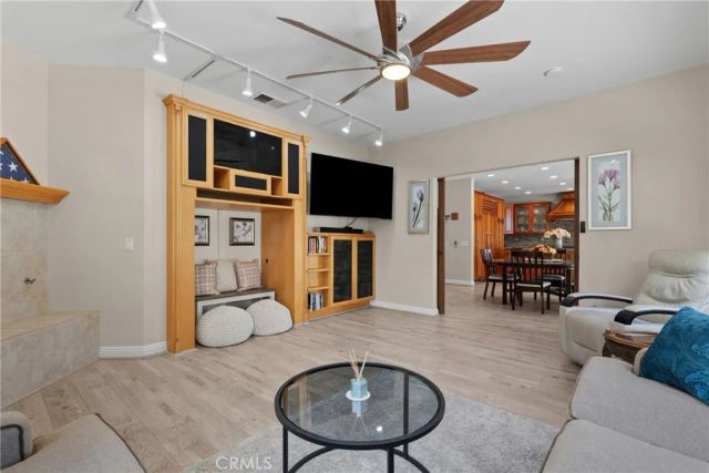 82 Spirngfield, Mission Viejo, CA 92692