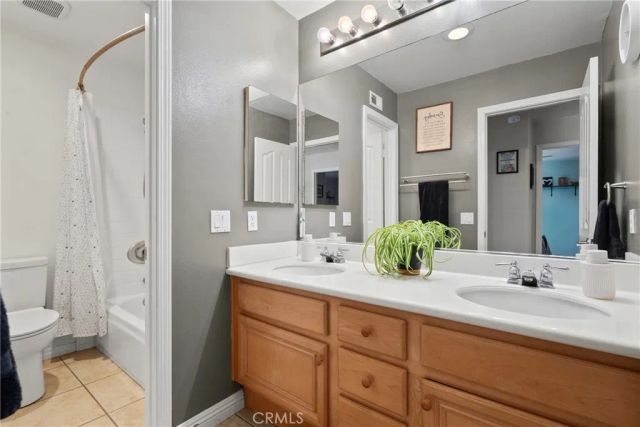 82 Spirngfield, Mission Viejo, CA 92692