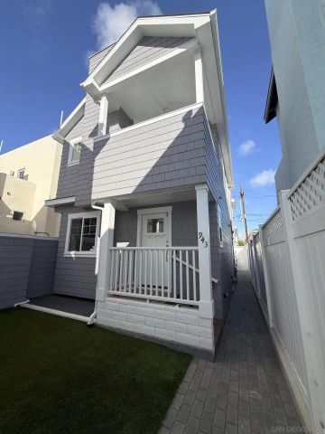 943 F Ave, Coronado, CA 92118