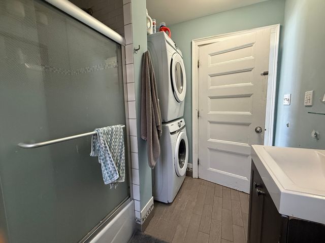 12 Braemore Rd HS, Boston, MA 02135