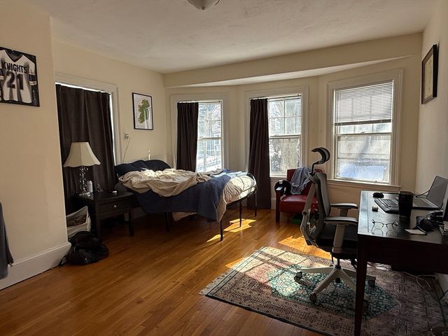 12 Braemore Rd HS, Boston, MA 02135