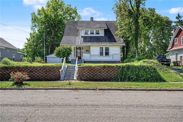 612 W Madison Street, New Carlisle, OH 45344