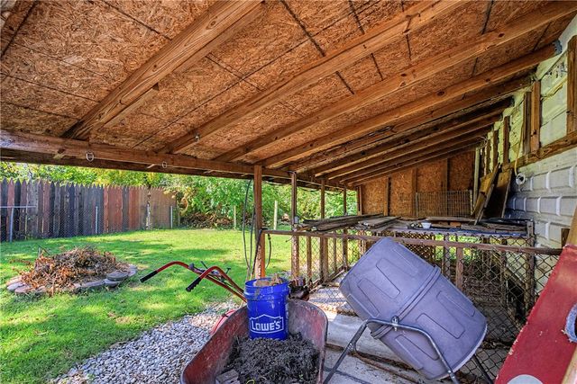 612 W Madison Street, New Carlisle, OH 45344