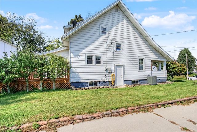 612 W Madison Street, New Carlisle, OH 45344
